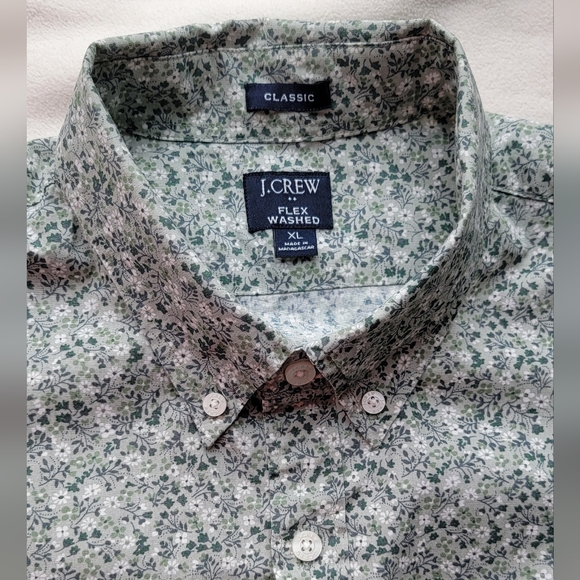 J. Crew Other - Men's Floral Patterned Shirt